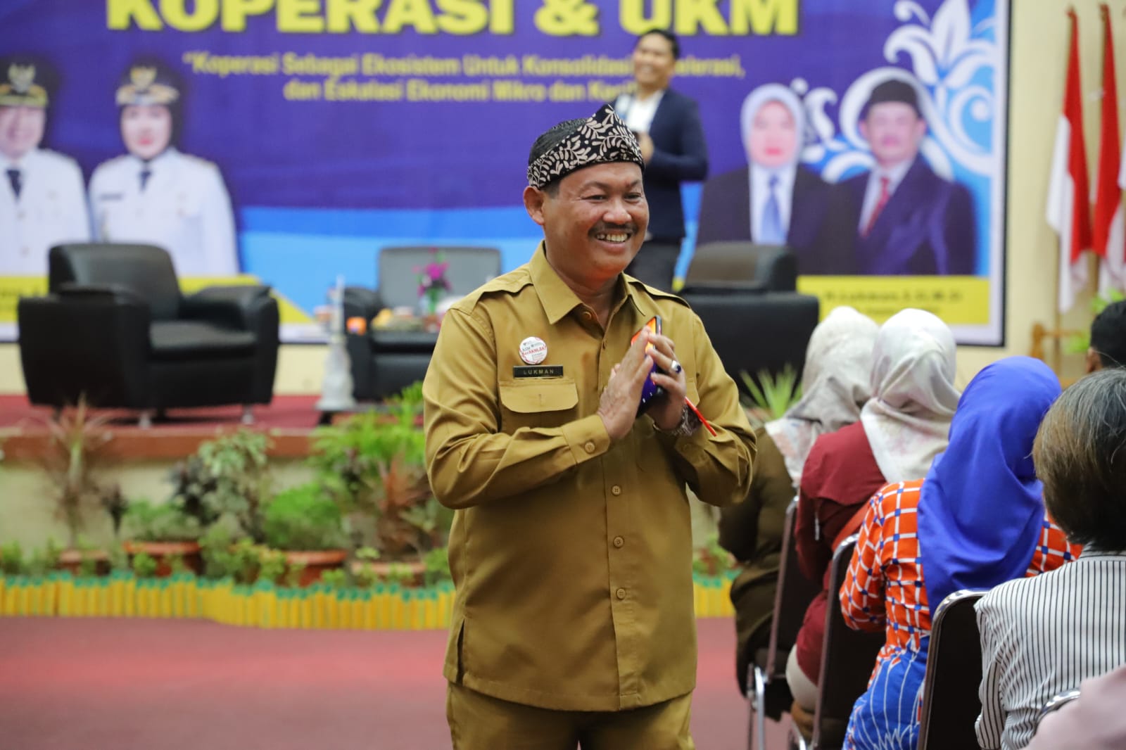 Asisten Perekonomian dan Pembangunan Kota Bontang Buka Secara Resmi Seminar Koperasi dan UKM