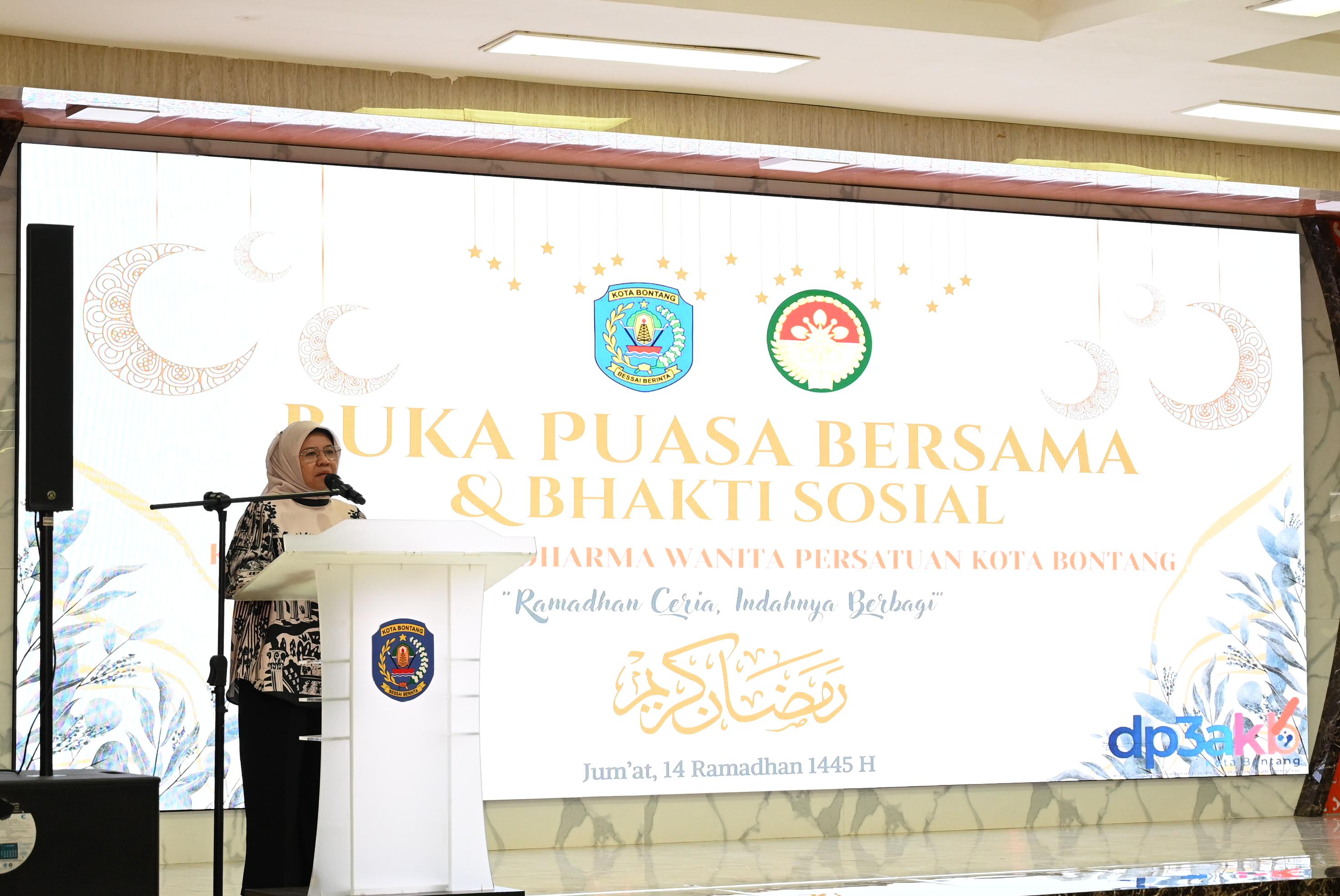 Peduli dan Berbagi di Bulan Suci, DWP Bontang Santuni Anak Yatim