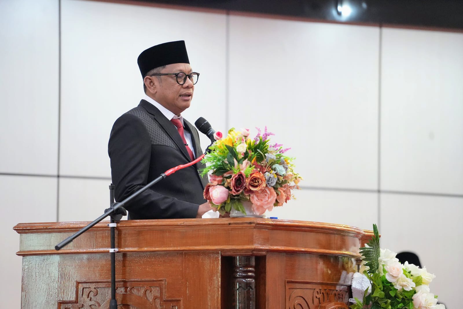 25 Wakil Rakyat Kota Bontang Periode 2024-2029 Resmi Dilantik. Walikota Bacakan Sambutan Mendagri Tito