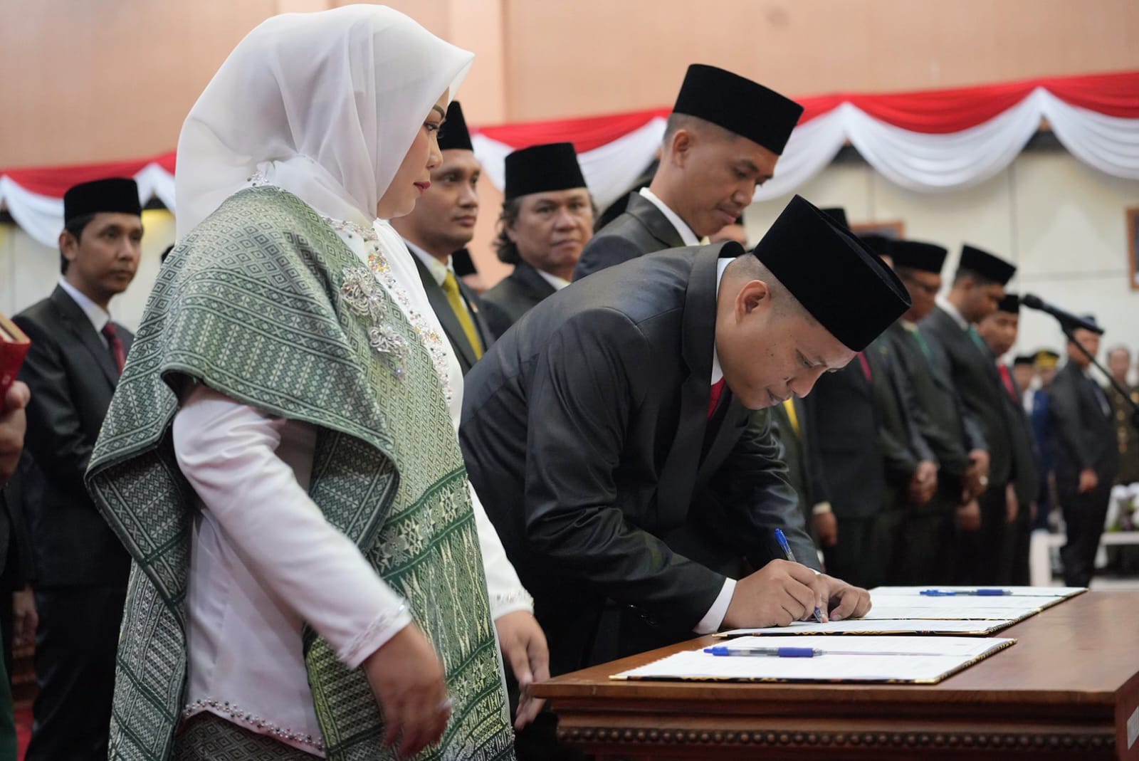 25 Wakil Rakyat Kota Bontang Periode 2024-2029 Resmi Dilantik. Walikota Bacakan Sambutan Mendagri Tito
