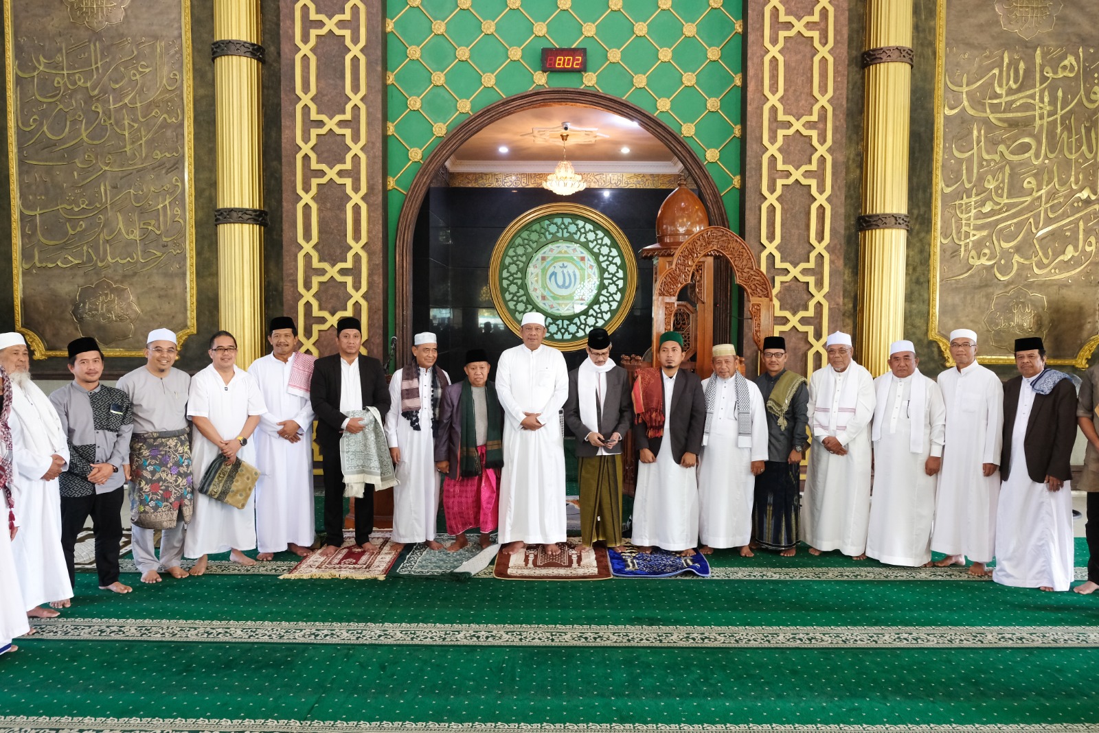Walikota Basri Sholat Ied di Al Hijrah: Ajak Tingkatkan Kepekaan dan Solidaritas kepada Sesama