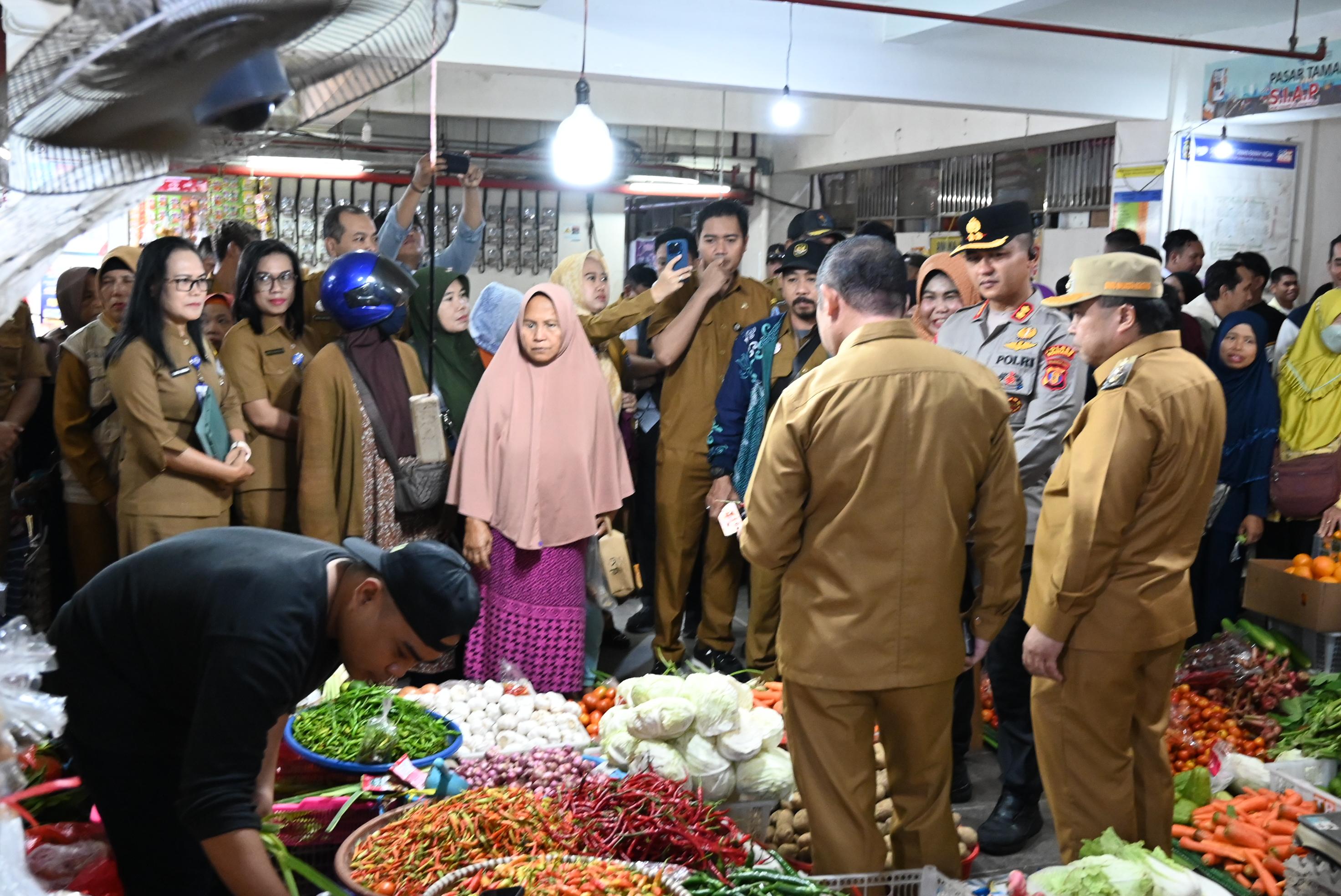 Wawali Pantau Harga Pasar, Hingga Ramadhan ke-18 Harga Stabil