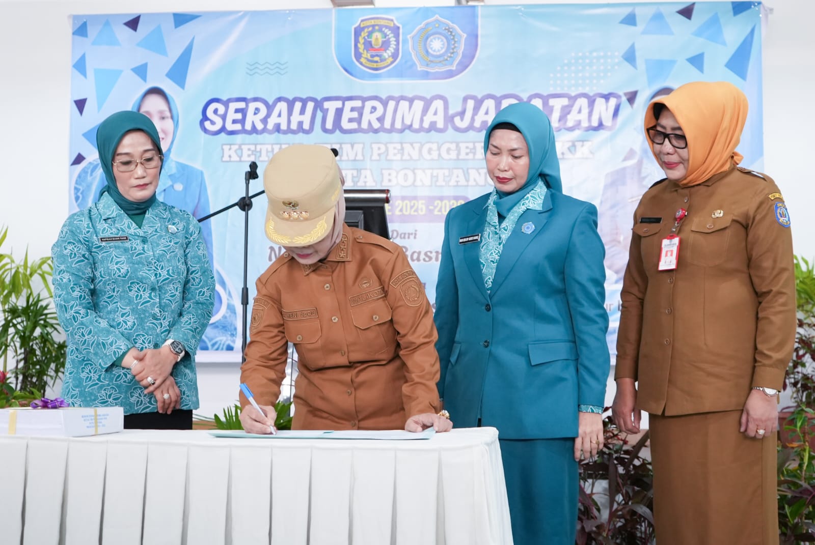Sertijab Ketua TP PKK Kota Bontang, Bunda Neni : Kita Tuntaskan Permasalahan Sosial di Kota Bontang dengan Gerakan Strategis PKK