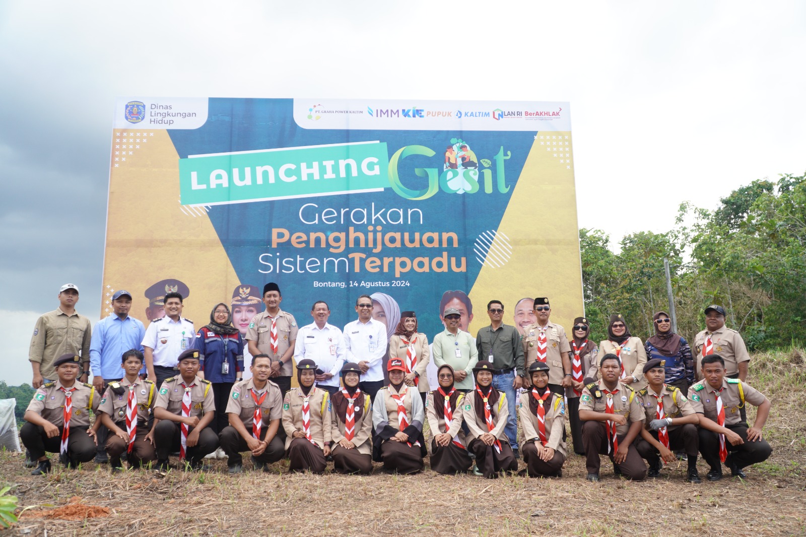 Tingkatkan Kualitas Lingkungan, DLH Bontang Launching Gerakan Penghijauan Sistem Terpadu 'GESIT'