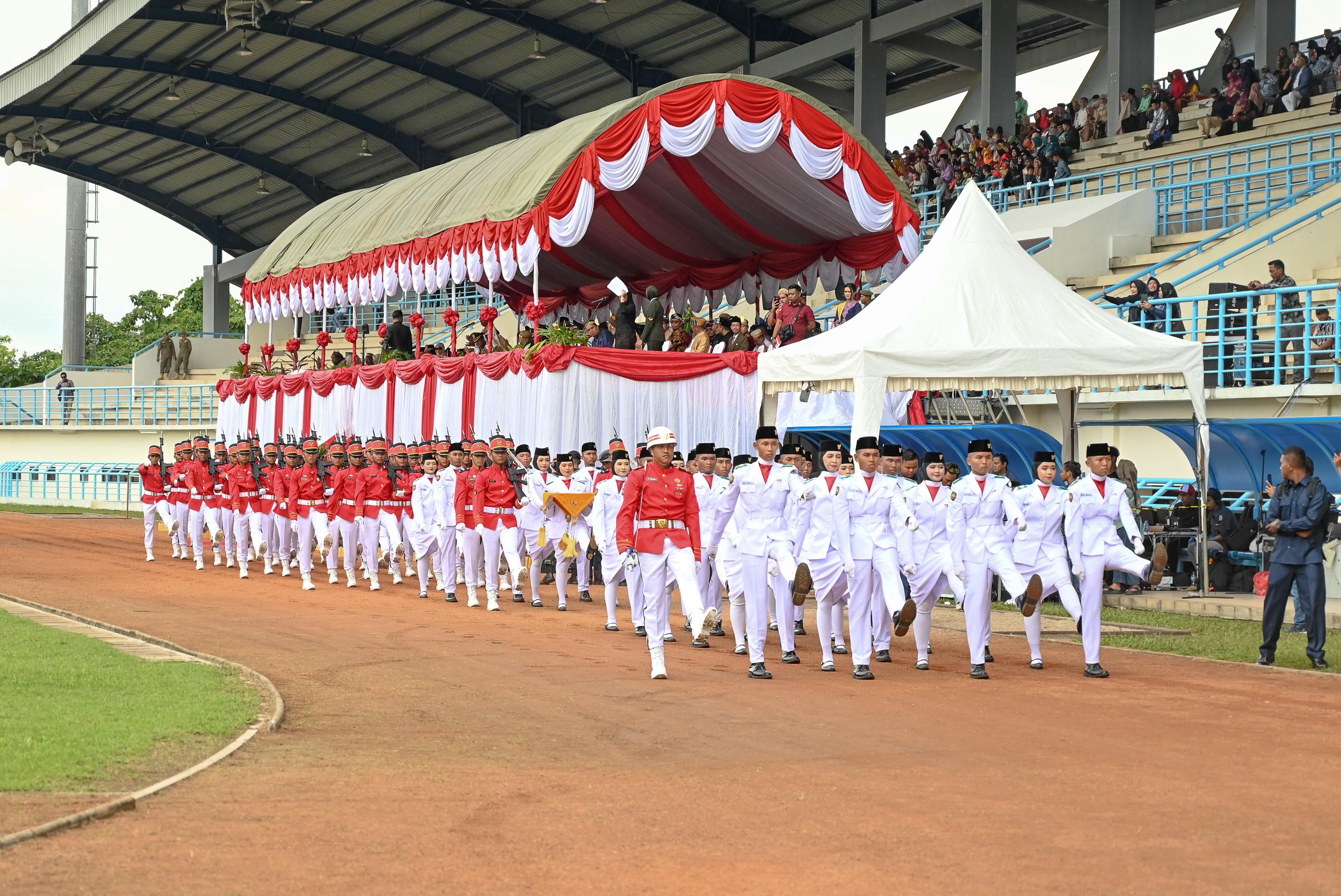Peringati Hari Kemerdekaan Indonesia, Pemerintah Kota BOntang Gelar Upacara Pengibaran Sang Saka Merah Putih