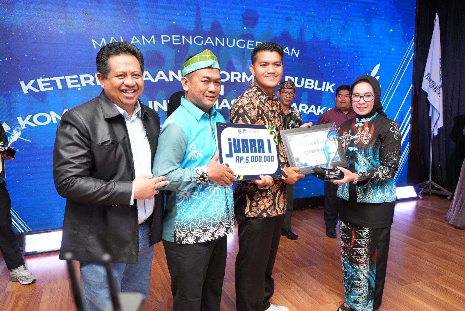 BKPSDM Jawara PPID OPD, Satimpo Sabet 2 Kejuaraan dalam Anugerah PPID dan KIM Diskomimfo 2024