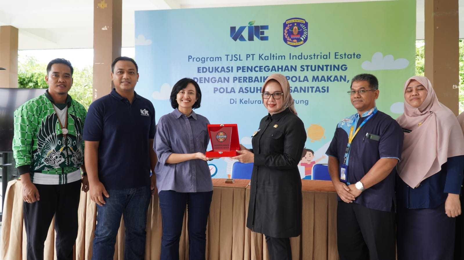 Hadiri Edukasi Pencegahan Stunting KIE di Guntung, Najirah Ajak Masyarakat Komitmen Cegah Stunting