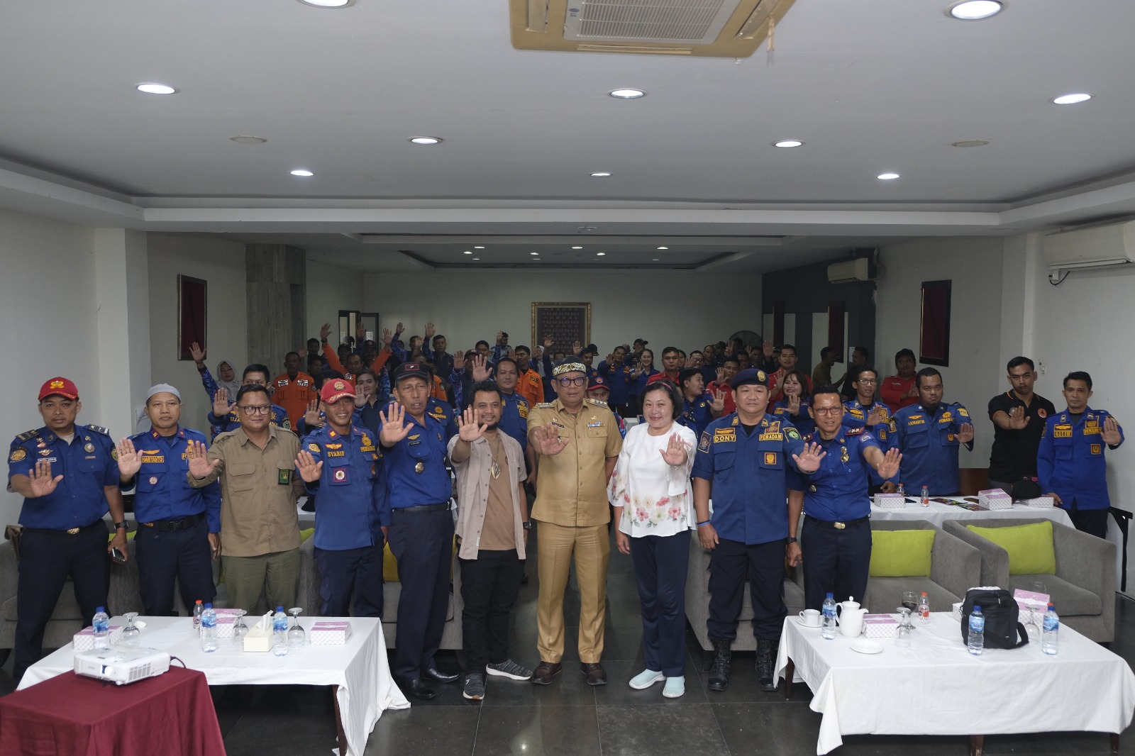 Disdamkar Gelar Snake Management Training, Wali Kota Basri Beri Apresiasi