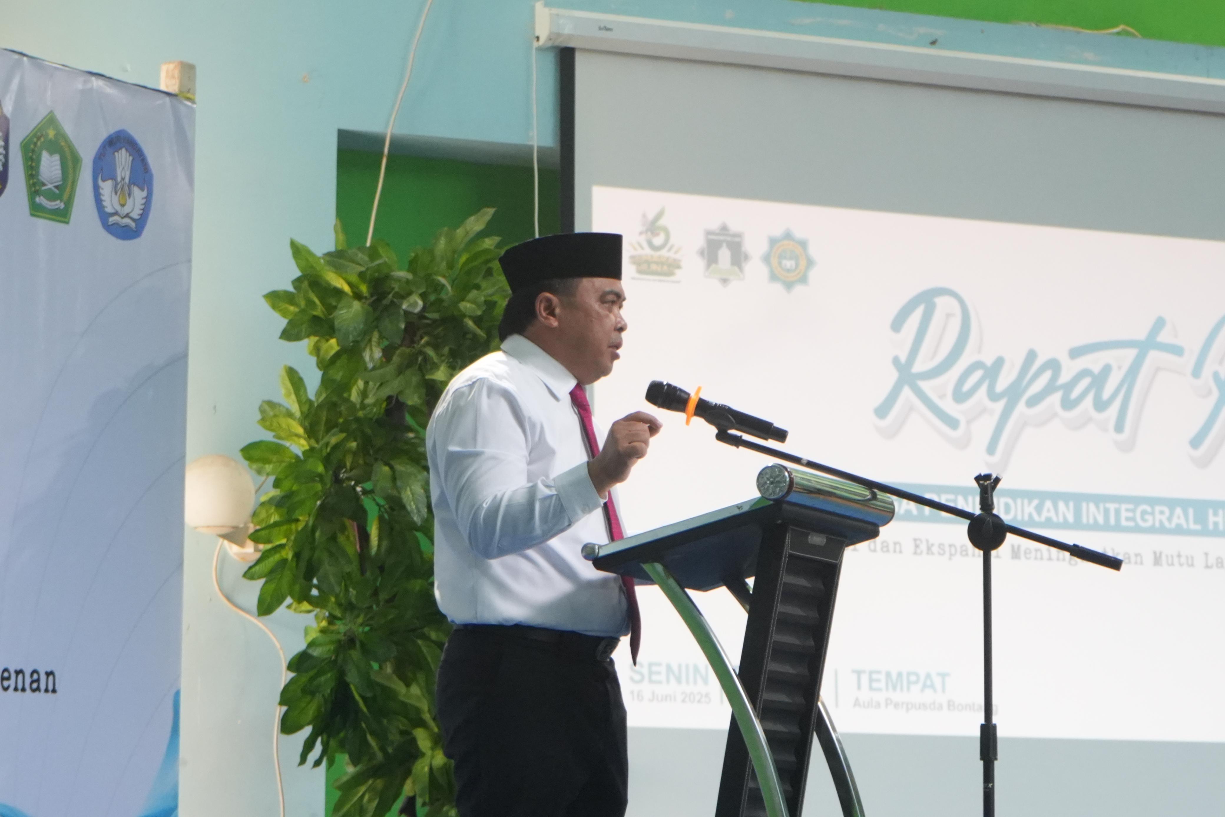 Pembukaan Rapat Kerja Sekolah LPIT Hidayatullah Bontang, Agus Haris : Sinergi dan Evaluasi untuk Pendidikan Berkualitas