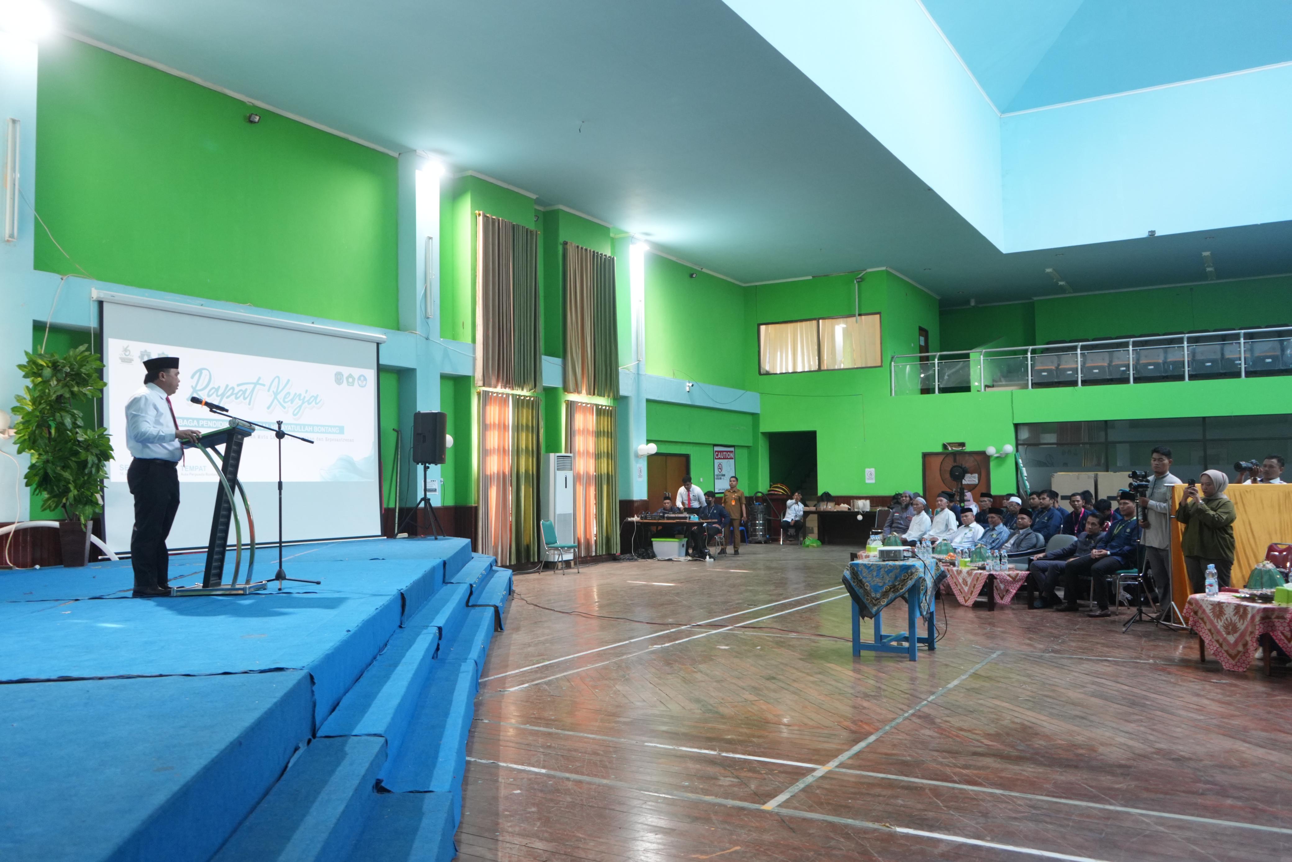 Pembukaan Rapat Kerja Sekolah LPIT Hidayatullah Bontang, Agus Haris : Sinergi dan Evaluasi untuk Pendidikan Berkualitas