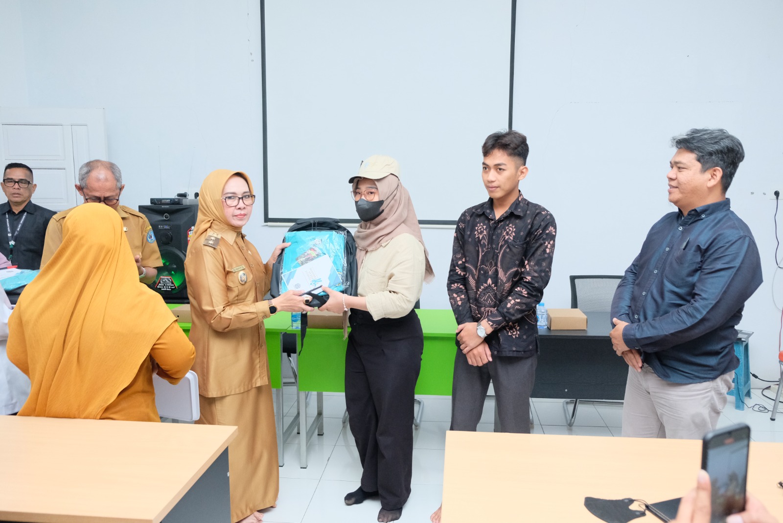 Pemkot Bontang Gelar Kegiatan Perluasan Kesempatan Kerja dan Pelatihan Tenaga Kerja Mandiri