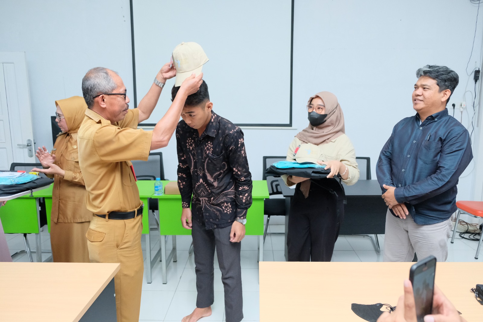 Pemkot Bontang Gelar Kegiatan Perluasan Kesempatan Kerja dan Pelatihan Tenaga Kerja Mandiri