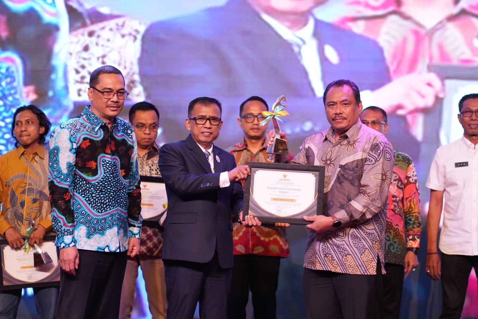 Bontang Raih Juara 1 Keterbukaan Informasi Publik