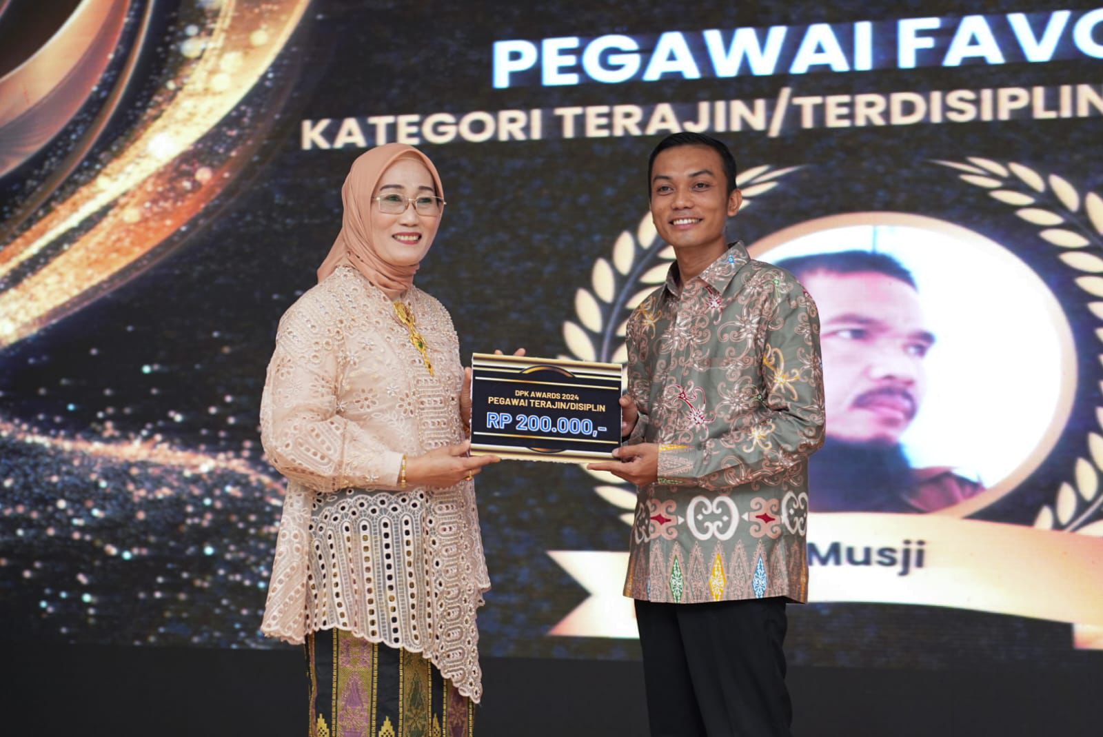 DPK Award 2024 Digelar, Ajang Apresiasi Prestasi dan Dedikasi Pegawai Dinas Perpustakaan dan Kearsipan Kota Bontang