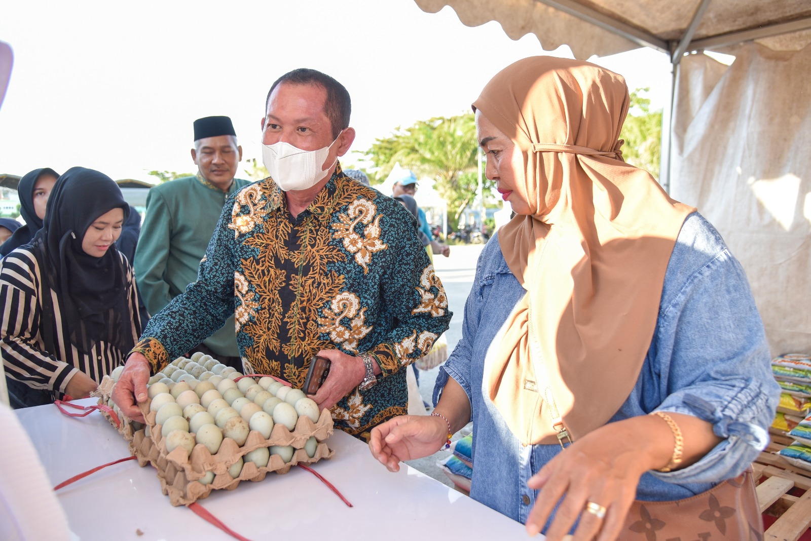 Upaya Stabilkan Harga Pasar, DKUKMP Menggelar Bazar Digital Ramadhan