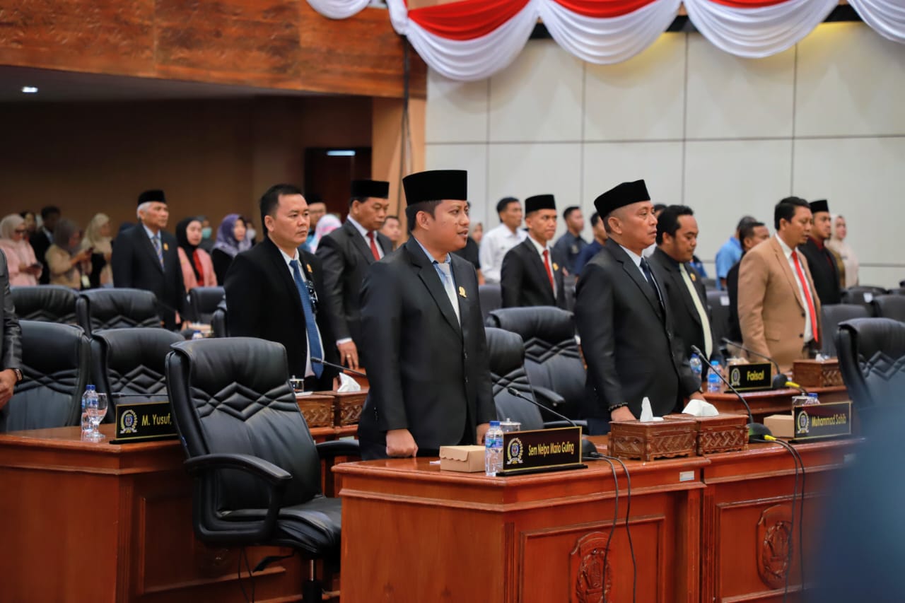 Rapat Paripurna DPRD Bontang Bahas Nota Keuangan APBD 2025