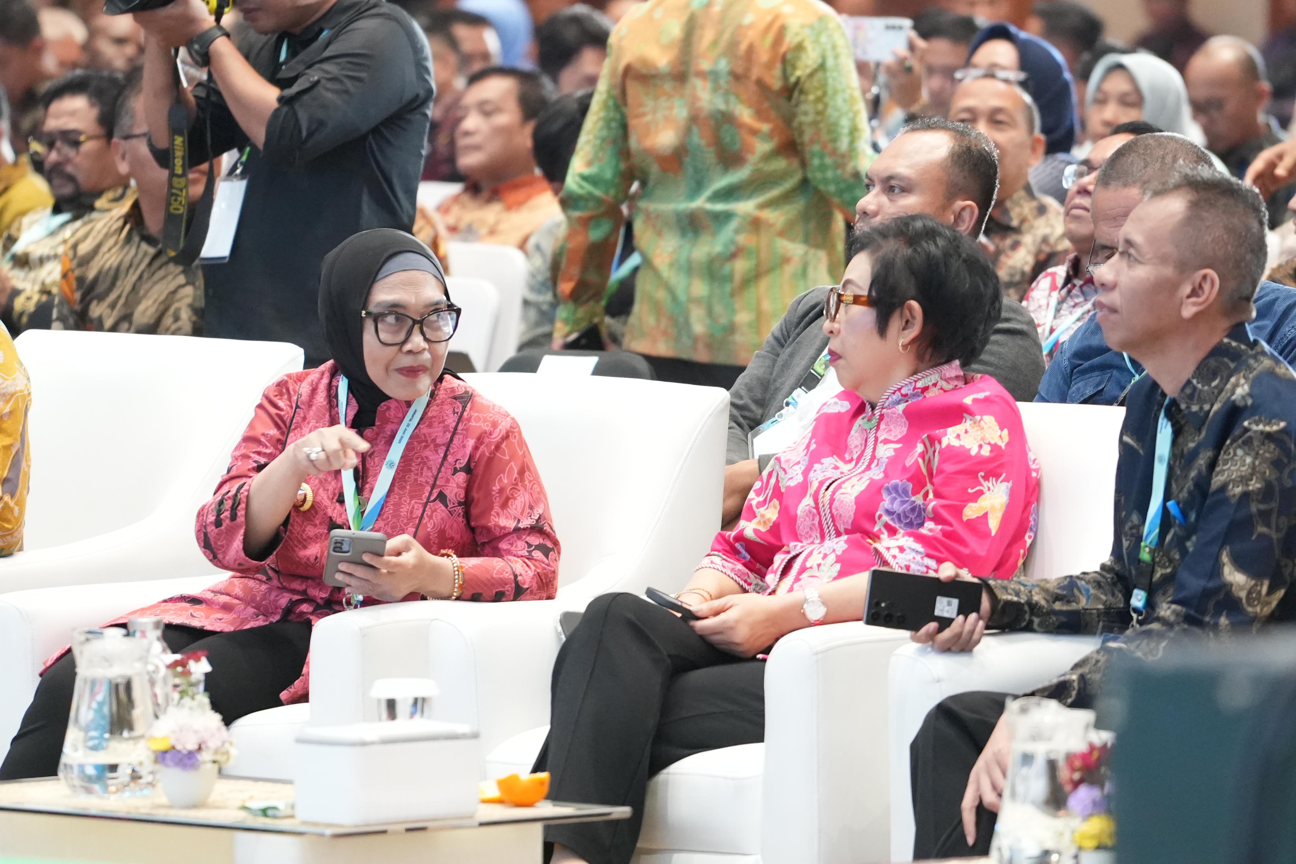 Wali Kota Neni di Rakornas Pengelolaan Sampah: Bontang Siap Akhiri Polusi Plastik dengan Inovasi 3R