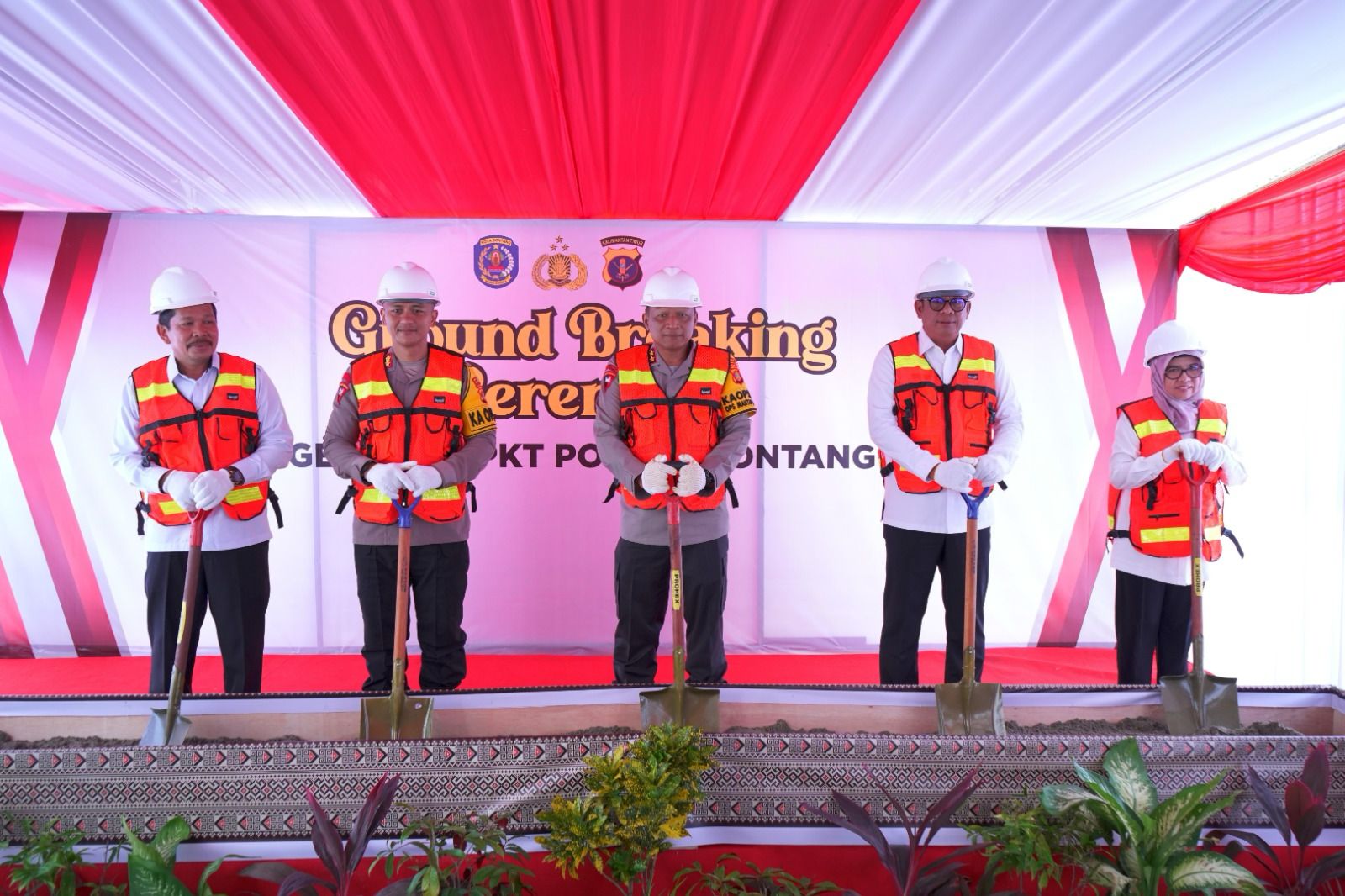 Walikota Bontang Menghadiri Ground Breaking Ceremony SPKT Polres Bontang