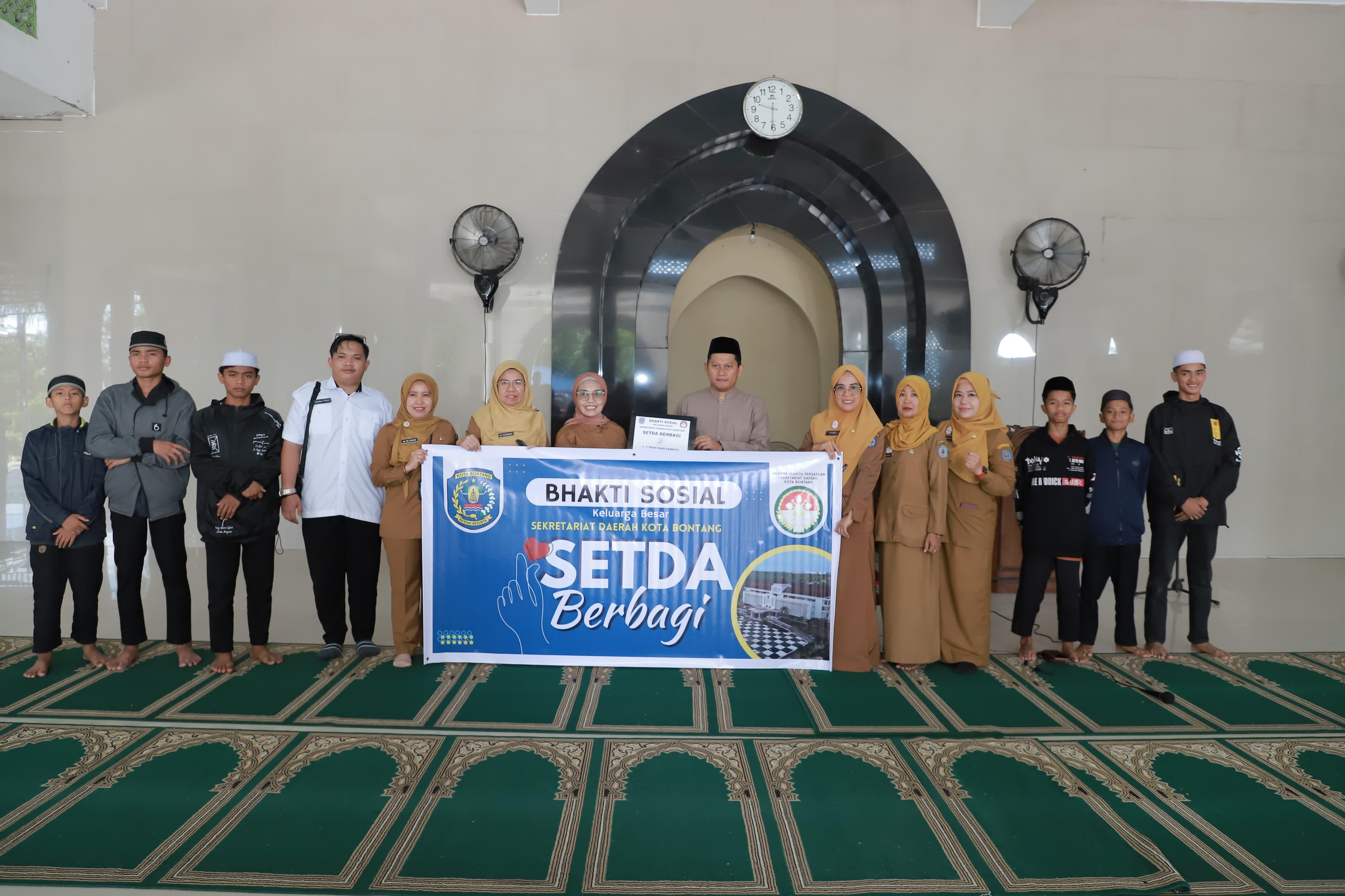 Tiga Pesantren Terima Bansos dari Setda, Wali Kota Serahkan Langsung ke Lokasi