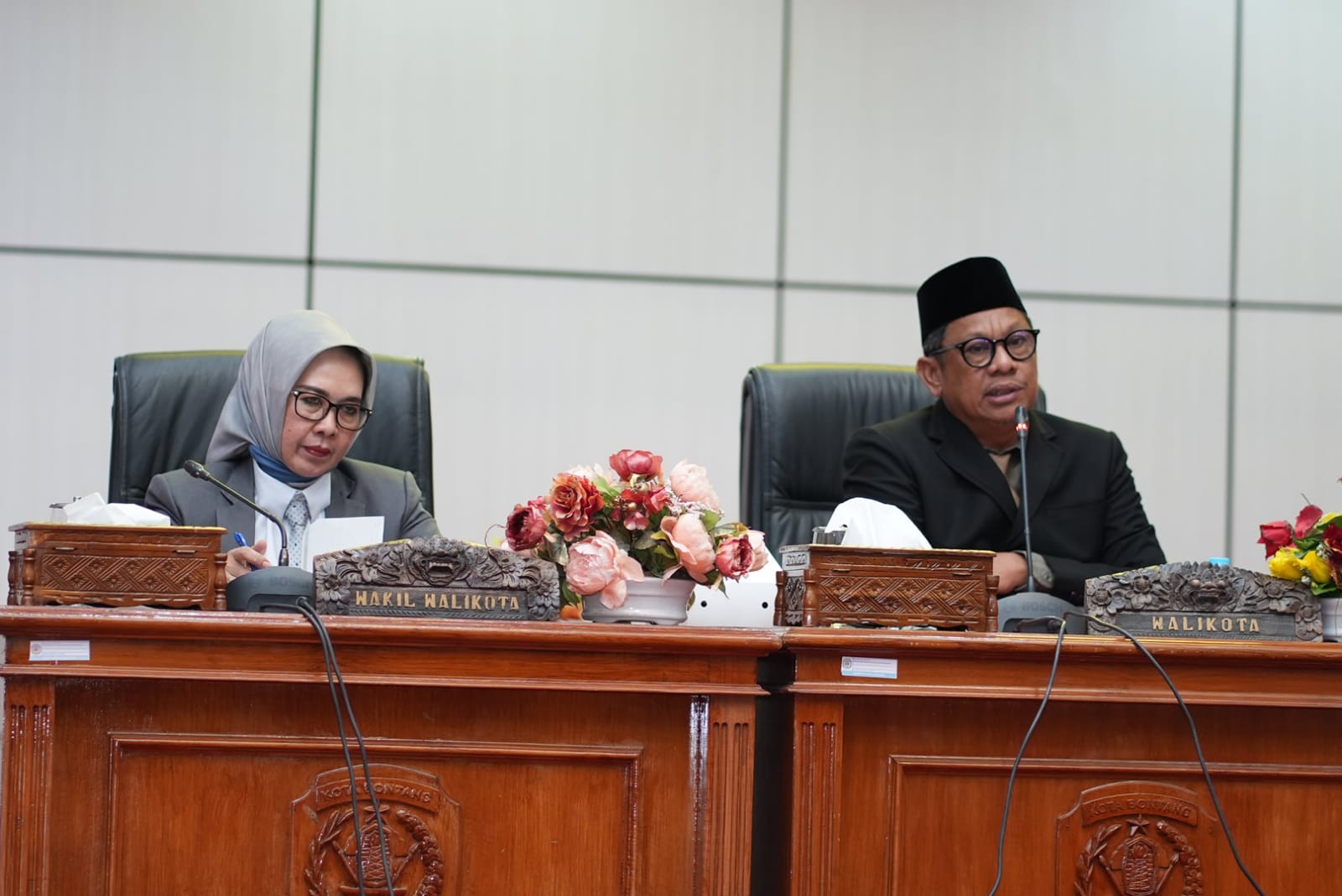Rapat Paripurna Ke-6: Walikota Basri Rase Sampaikan Rancangan Perda Pertanggungjawaban APBD Kota Bontang TA 2023