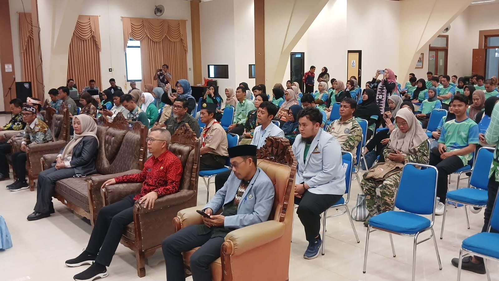 Pembukaan Acara Sosialisasi Kegiatan Kepemudaan Dispopar oleh Wawali Najirah