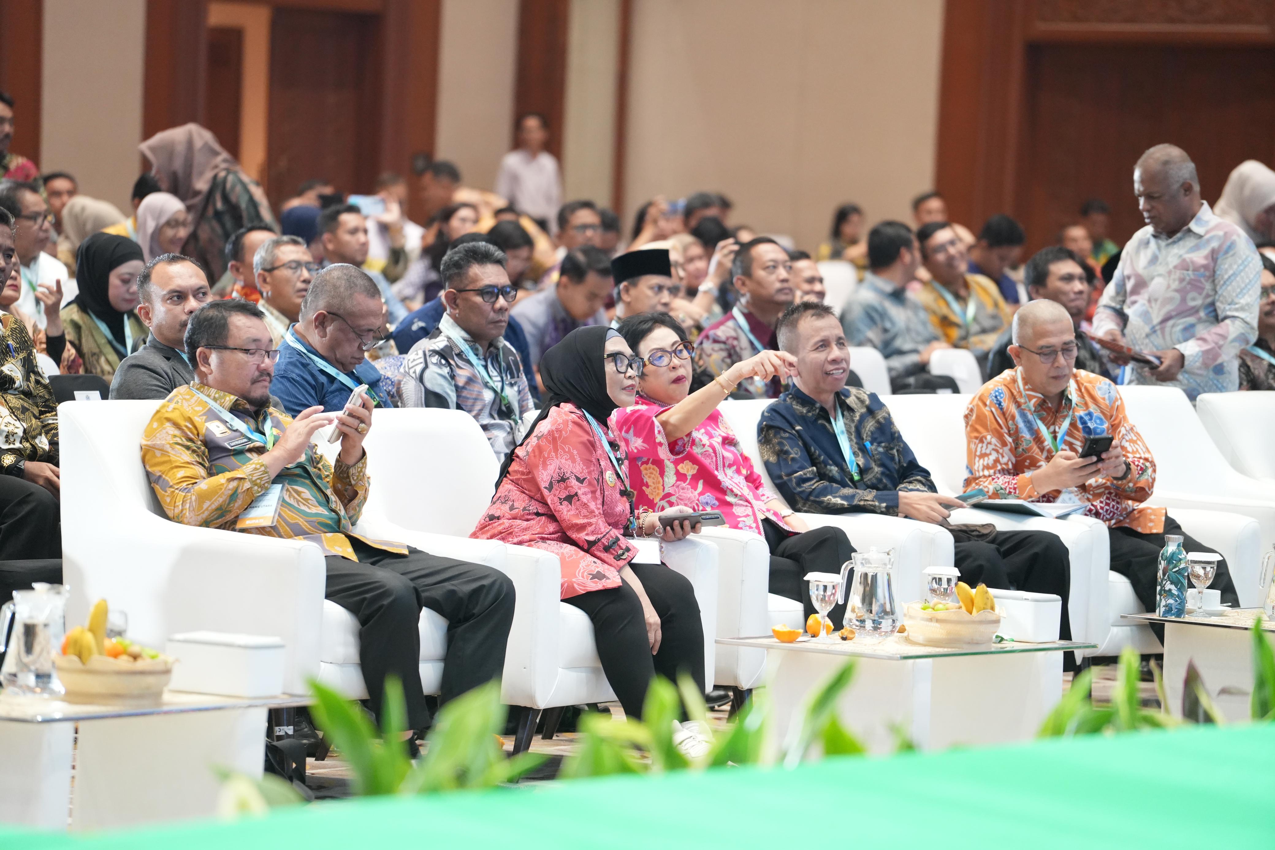 Wali Kota Neni di Rakornas Pengelolaan Sampah: Bontang Siap Akhiri Polusi Plastik dengan Inovasi 3R