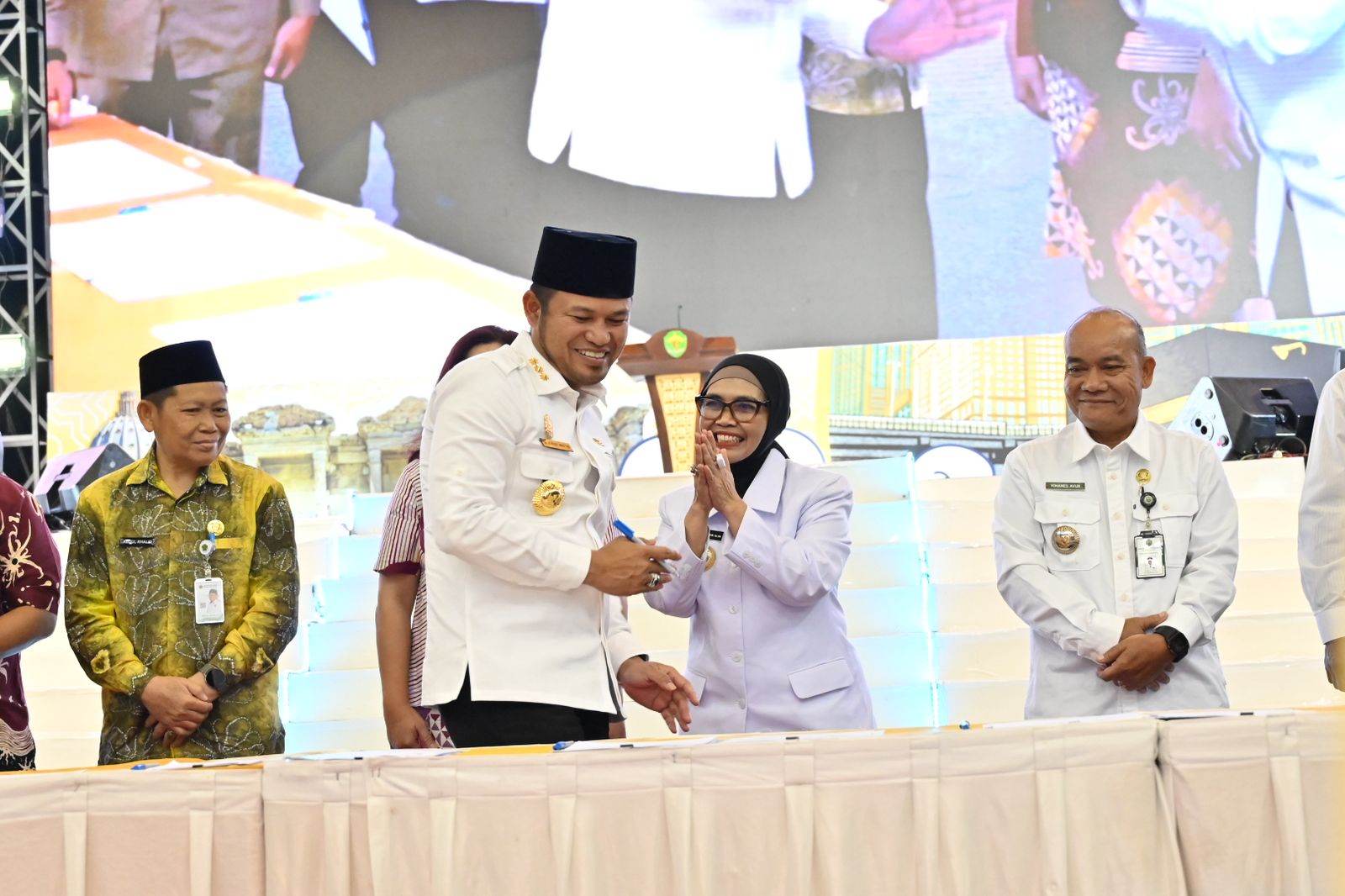 Program Unggulan Gratispol Jospol Diwujudkan, Wali Kota Neni Ikut Teken Kesepakatan Bersama