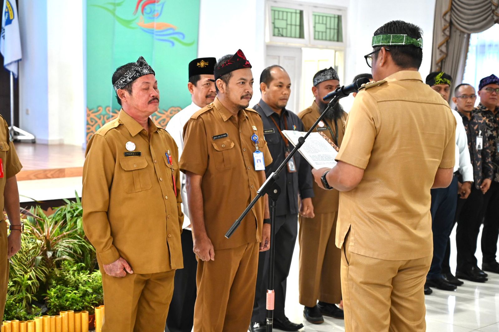 Wali Kota Basri Rase Kukuhkan Tim Percepatan Akses Keuangan Daerah (TPAKD) Kota Bontang