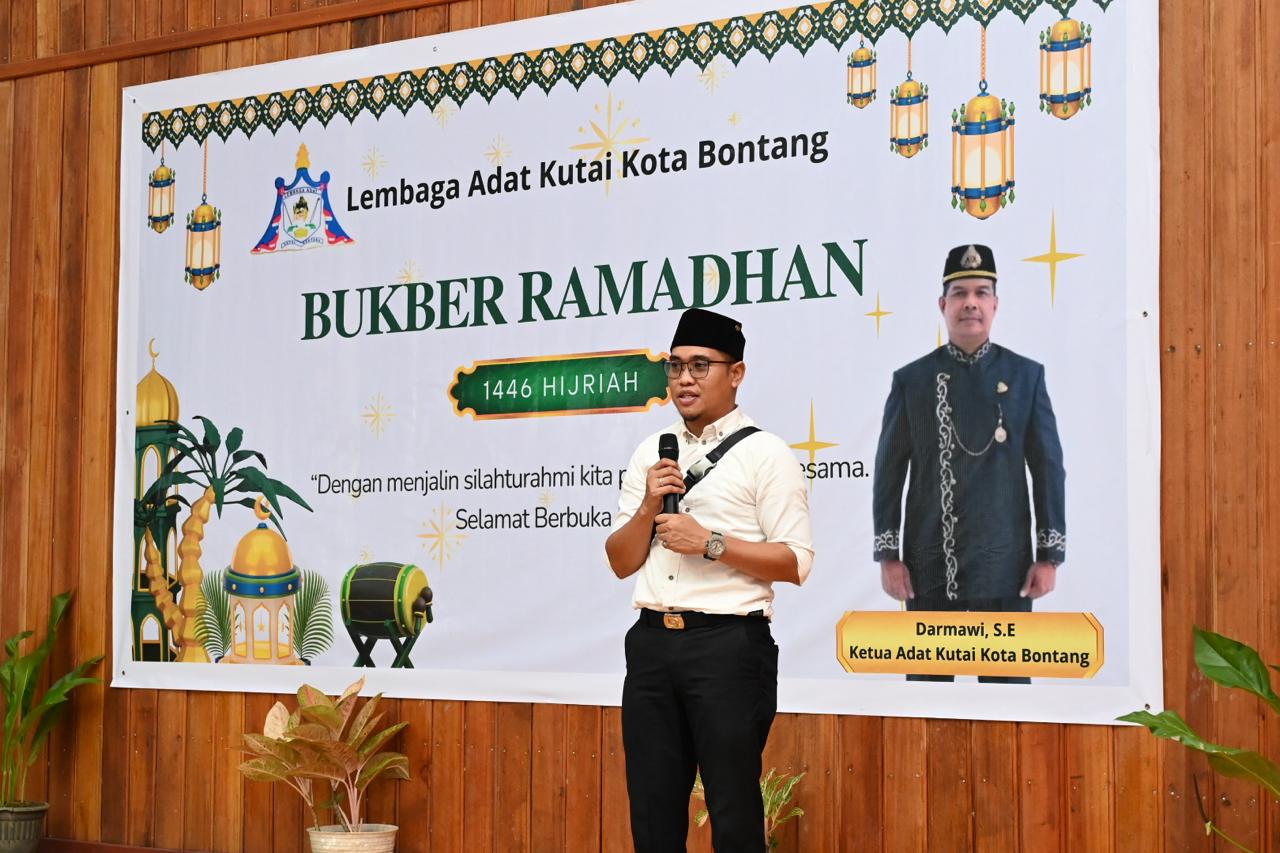Buka Puasa Bareng Lembaga Adat Guntung, Wali Kota Janjikan Lapangan Mini Soccer
