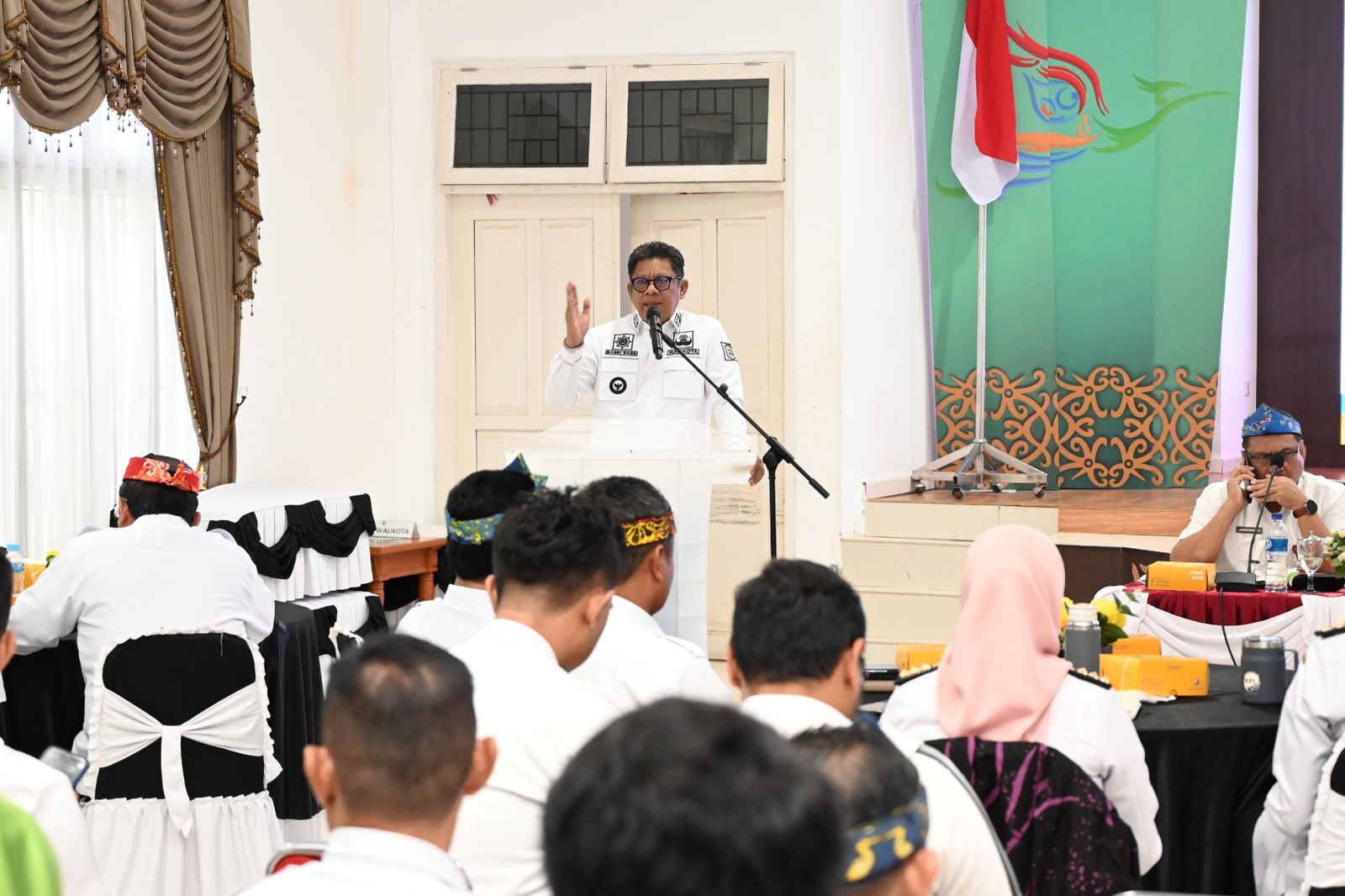 Walikota Bontang Gelar Dialog dengan Puluhan Ketua RT se Bontang Barat: Diskusi Kritis untuk Kemajuan Kota
