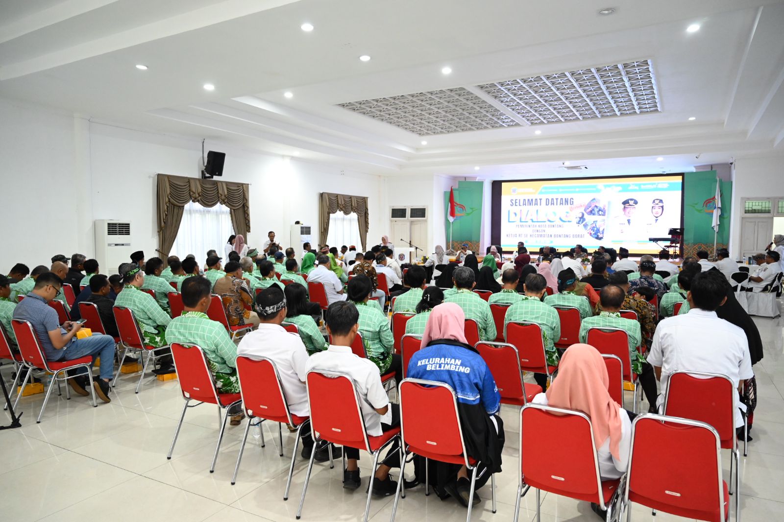 Walikota Bontang Gelar Dialog dengan Puluhan Ketua RT se Bontang Barat: Diskusi Kritis untuk Kemajuan Kota