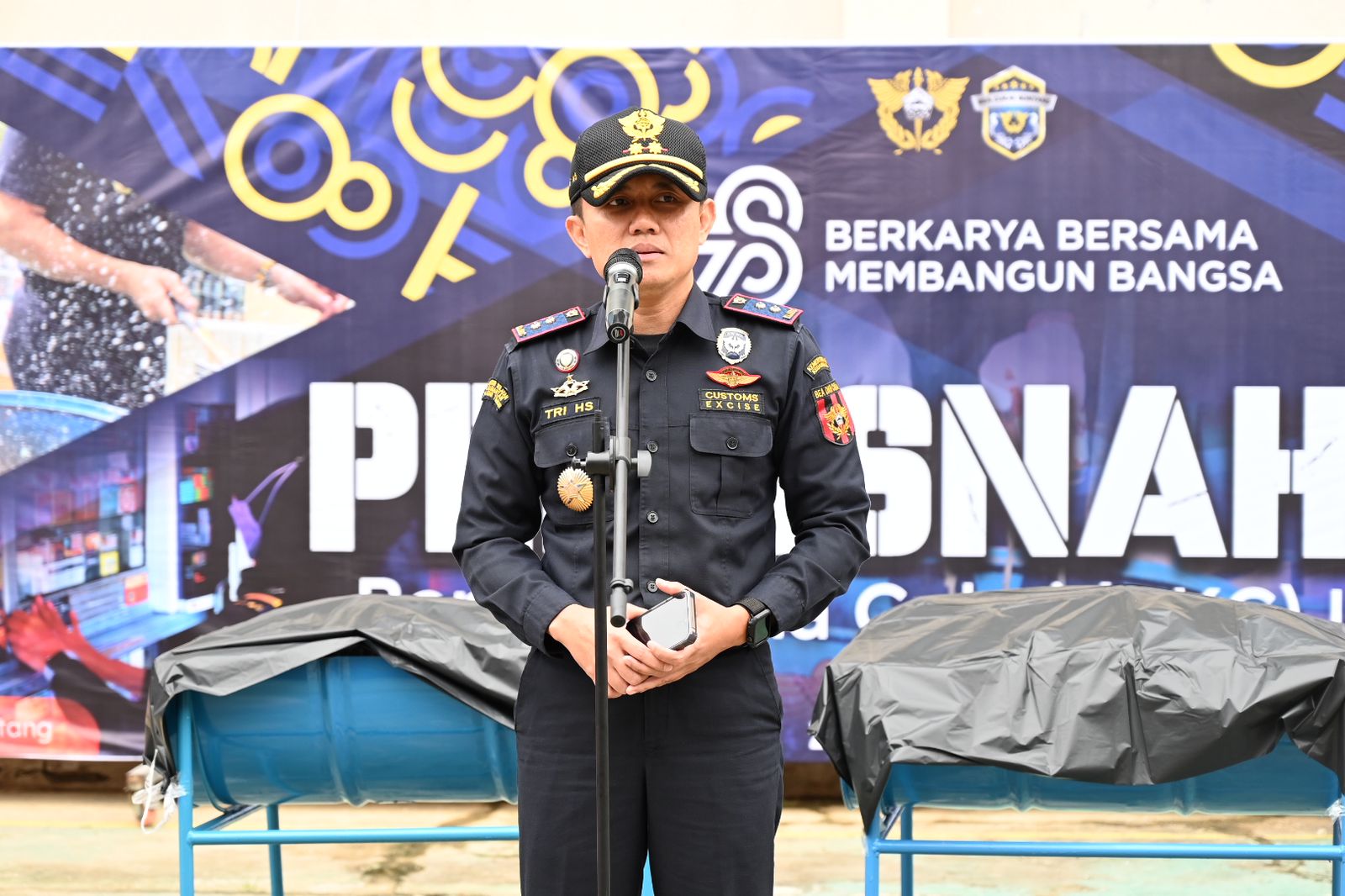 Lukman Saksikan Pemusnahan BKC Ilegal di KPPBC TMP C Bontang