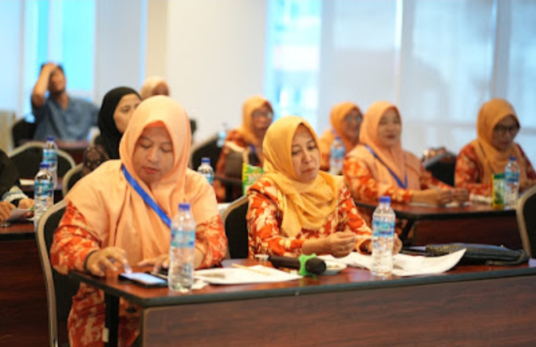 Hari Kedua Bimtek DWP Diskominfo Bahas Kesetaraan Gender dan Perlindungan Istri ASN