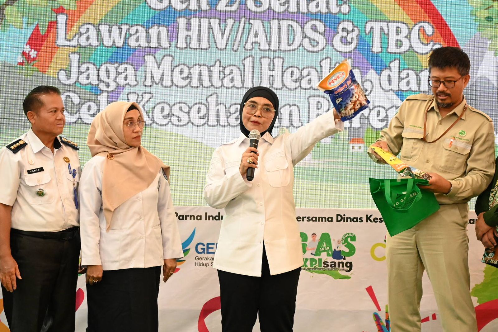 Gen Z Bontang Bergerak: Ratusan Pelajar Antusias Ikuti Screening HIV/AIDS dan Kesehatan Mental Bareng  PT KPI