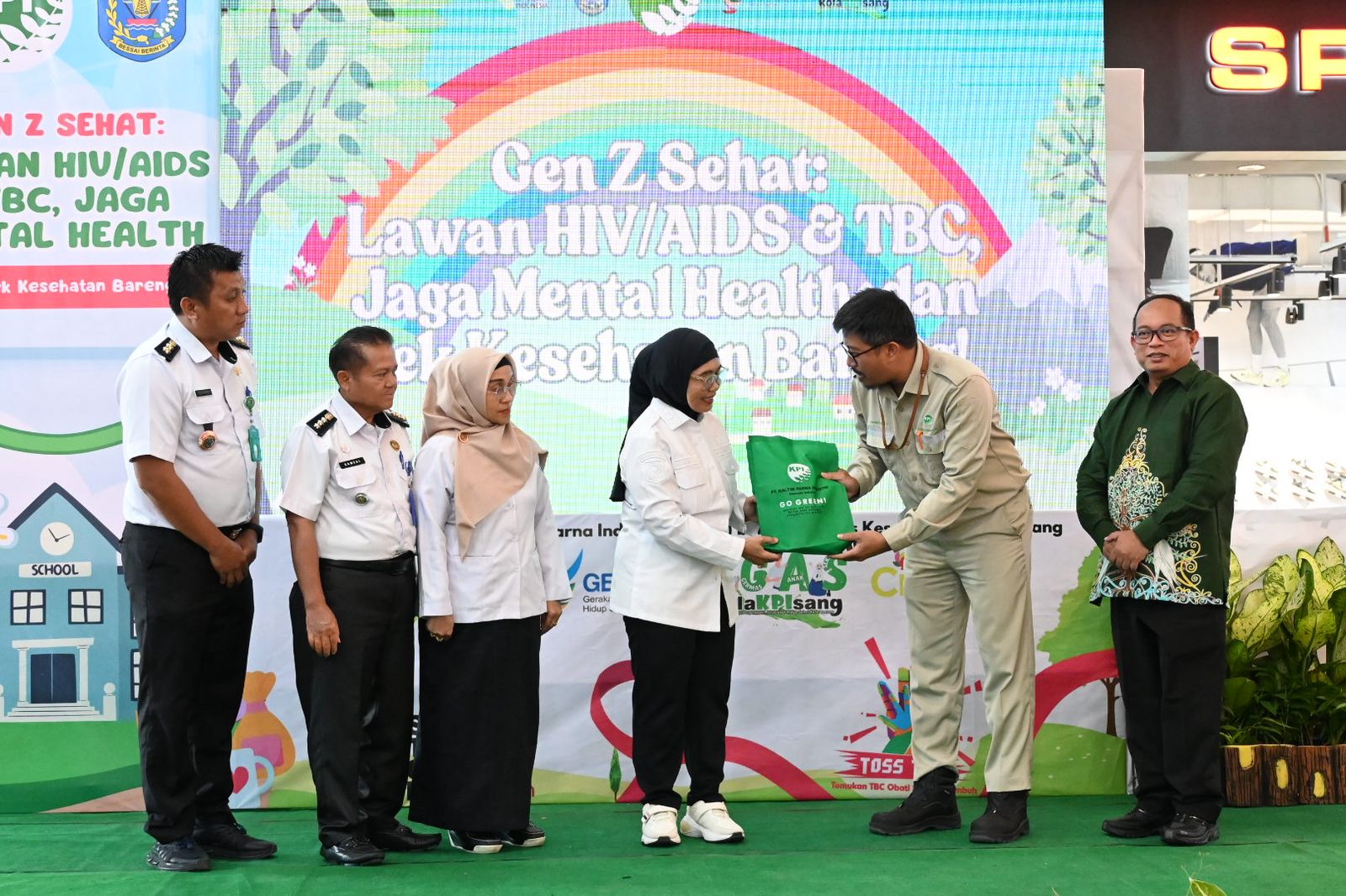 Gen Z Bontang Bergerak: Ratusan Pelajar Antusias Ikuti Screening HIV/AIDS dan Kesehatan Mental Bareng  PT KPI