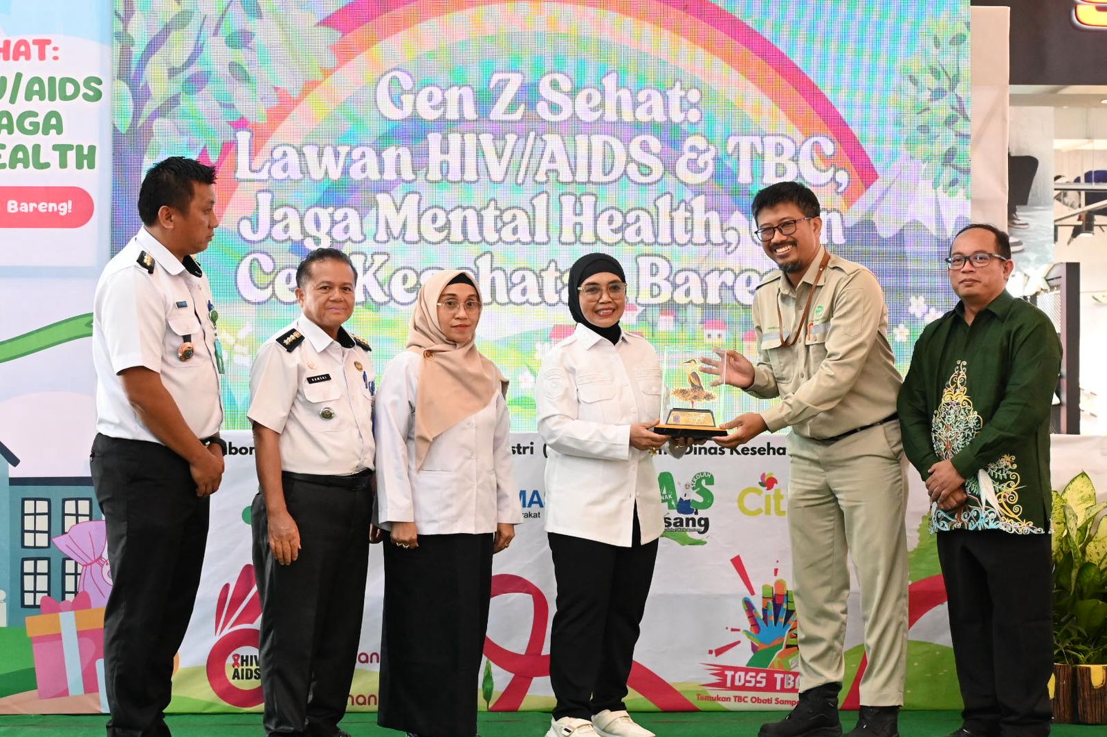 Gen Z Bontang Bergerak: Ratusan Pelajar Antusias Ikuti Screening HIV/AIDS dan Kesehatan Mental Bareng  PT KPI