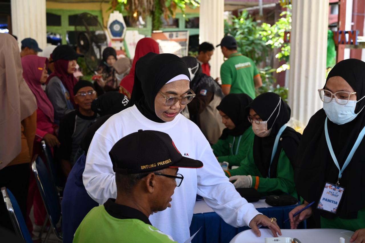PKT Pro Peduli Kesehatan, Wali Kota Neni Tekankan Pentingnya Pemeriksaan Dini