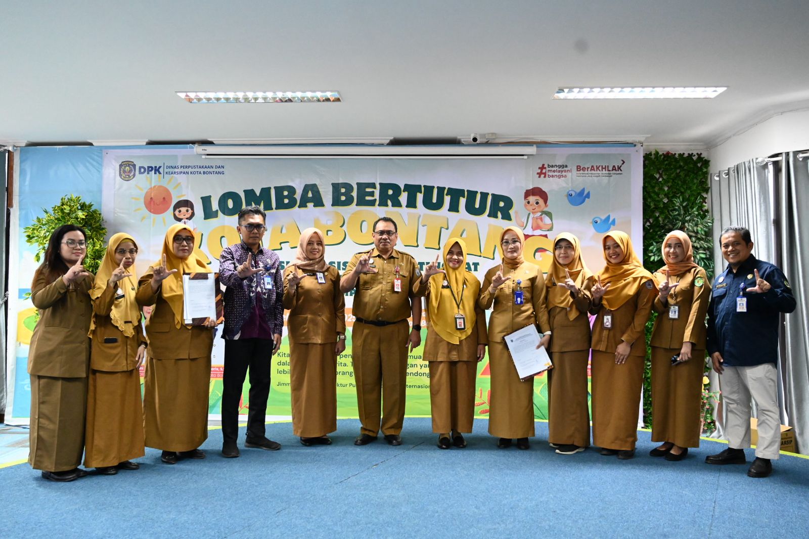 Efisiensi Berpadu Edukasi: DPK Bontang Gelar Lomba Bertutur SD Peringati Hari Kartini