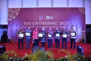 Dukung Kebangkitan Pajak, Wali Kota Bontang Hadiri Tax Gathering 2023