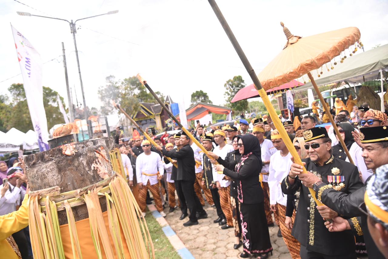 Erau Adat Pelas Benua Guntung Kembali Digelar Tahun Ini, Najirah Komitmen Akan Jadi Agenda Tetap Pemkot