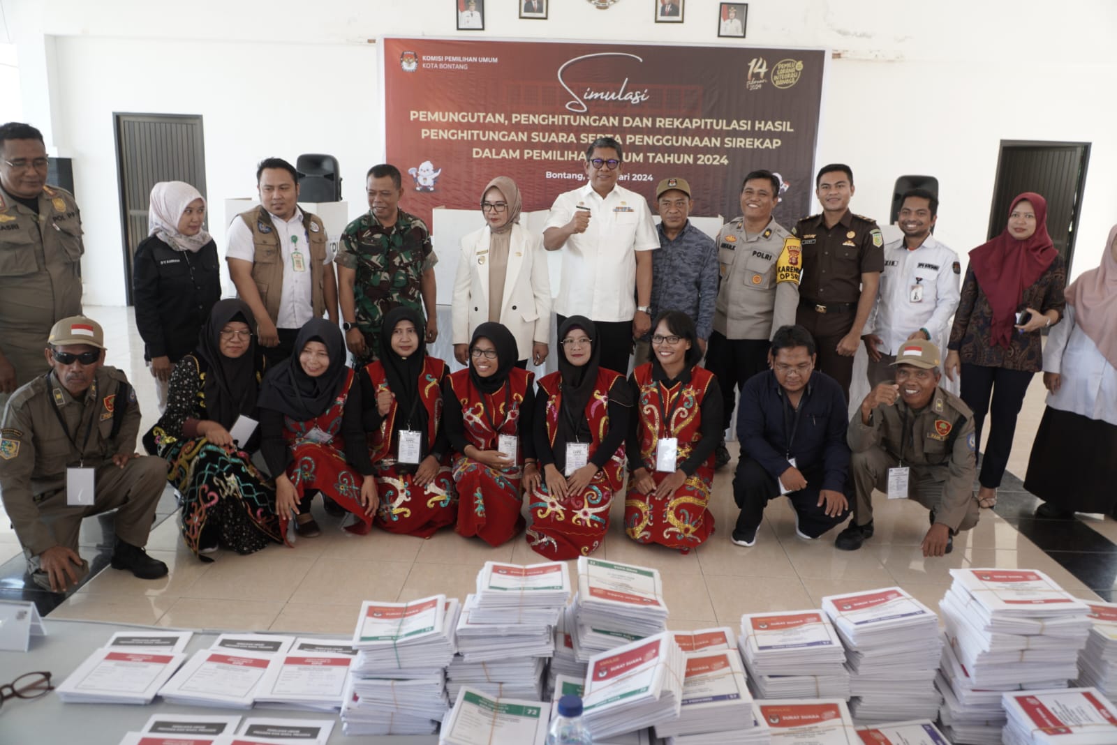 Walikota Bontang Hadiri Simulasi SiRekap Untuk Pemilu 2024
