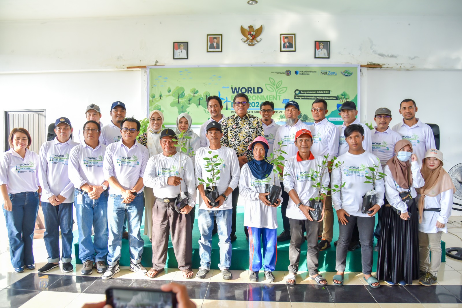 Penanaman 6000 Mangrove PT KNI Bersama Walikota dalam Peringatan Hari Lingkungan Hidup Sedunia 2024