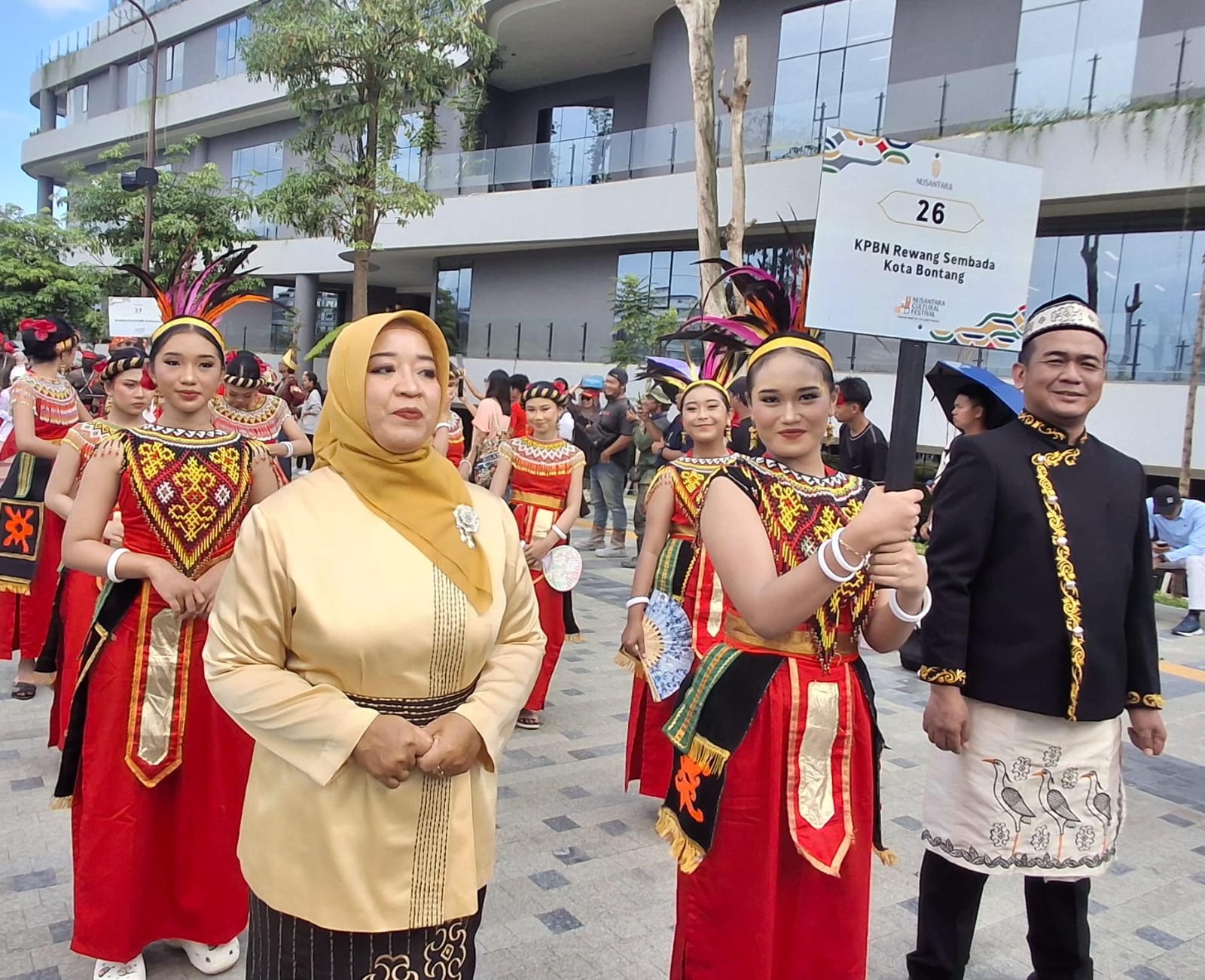 Dari Bontang Terbang di Langit IKN, Kuntul Perak Warnai Parade Budaya NCF 2025